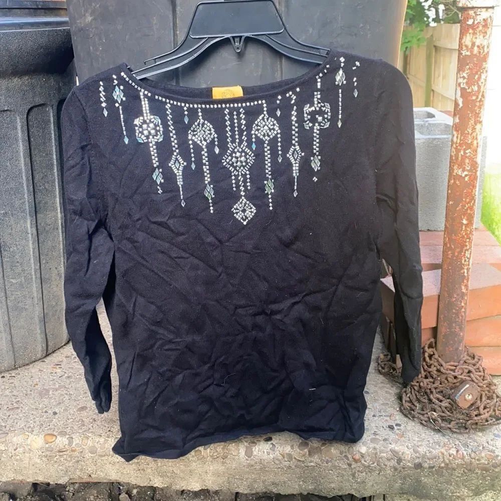 Bedazzled top sz. Petite large